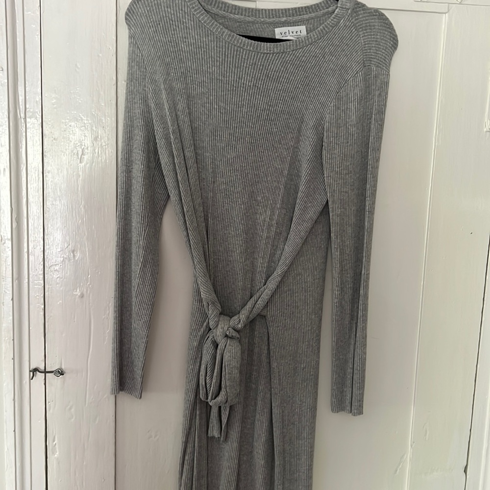 NWOT velvet brand gray ribbed belted dress